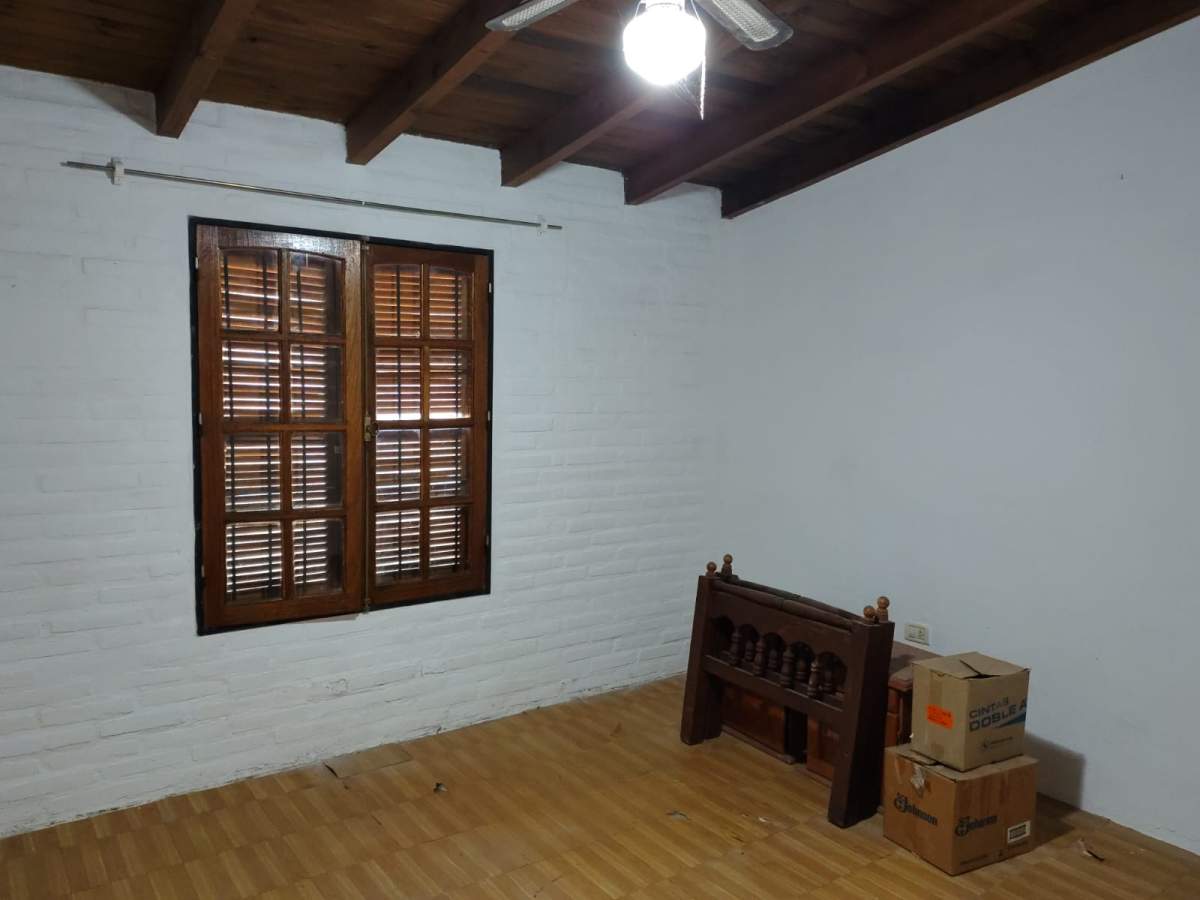 VENDO PROPIEDAD APTA CRÉDITO DE 3 HABITACIONES Y GRAN PATIO