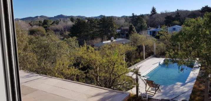 VENDO HERMOSA CASA EN AGUA DE ORO APTO BANCOR Y CREDITO BANCO PRIVADO