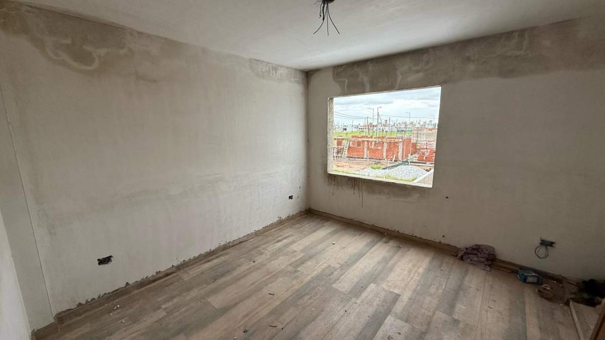 Duplex en venta de 3 dormitorios y 3 baños en Quebrada de Manantiales