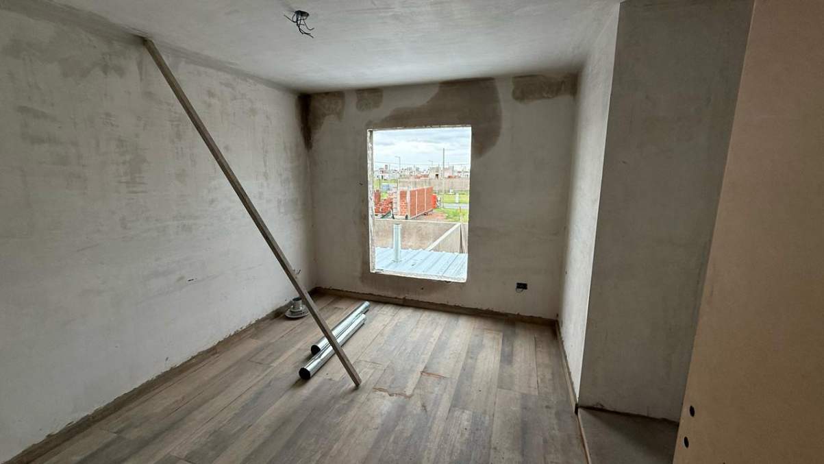 Duplex en venta de 3 dormitorios y 3 baños en Quebrada de Manantiales