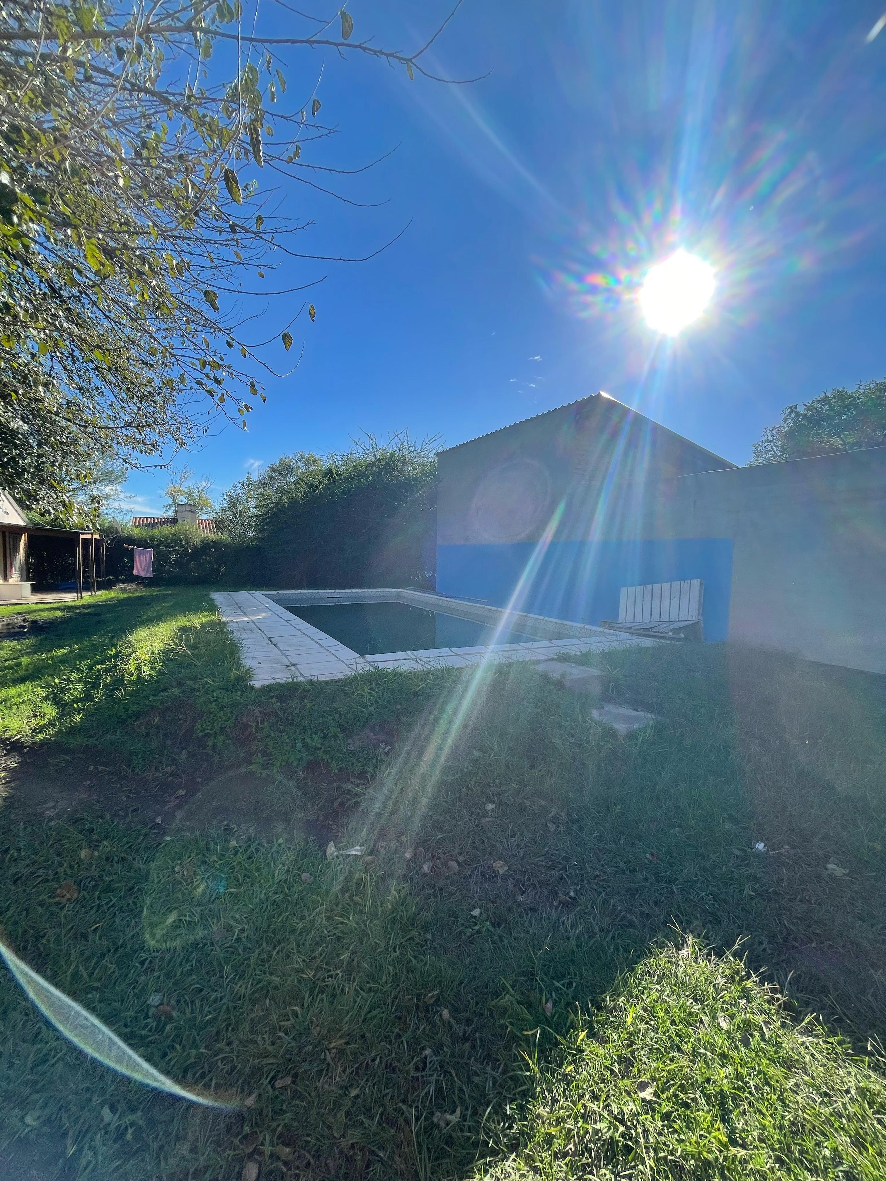 DOS CASAS CON PILETA A 100M LAGO RUMIPAL ZONA B AERODROMO