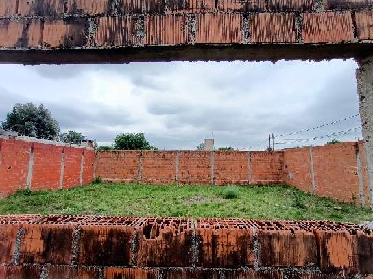 VENTA TERRENO B.LOS ROBLES