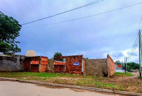 VENTA TERRENO B.LOS ROBLES
