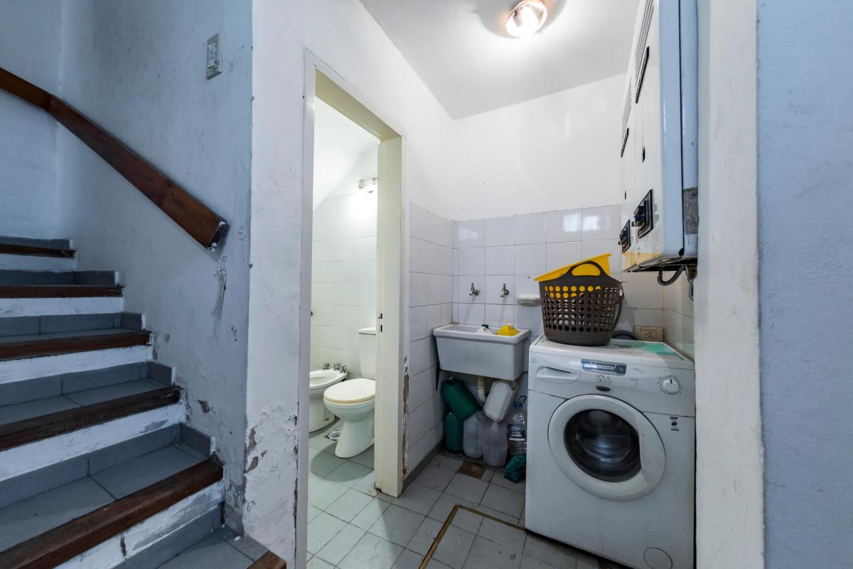 Venta. Casa 3 Dorm. 4 Baños. Garage 2 Vehículos. Jardín y Pileta. Urca. Córdoba