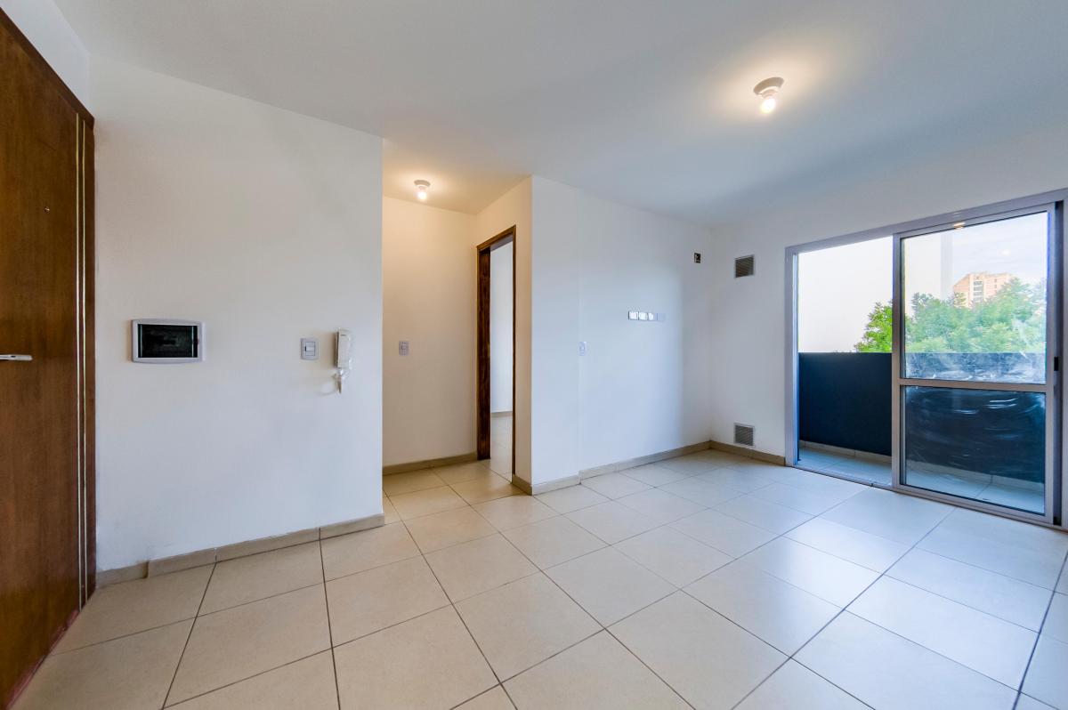 Venta. Departamento a Estrenar. 1 Dormitorio con Vestidor. Balcón. Alberdi.