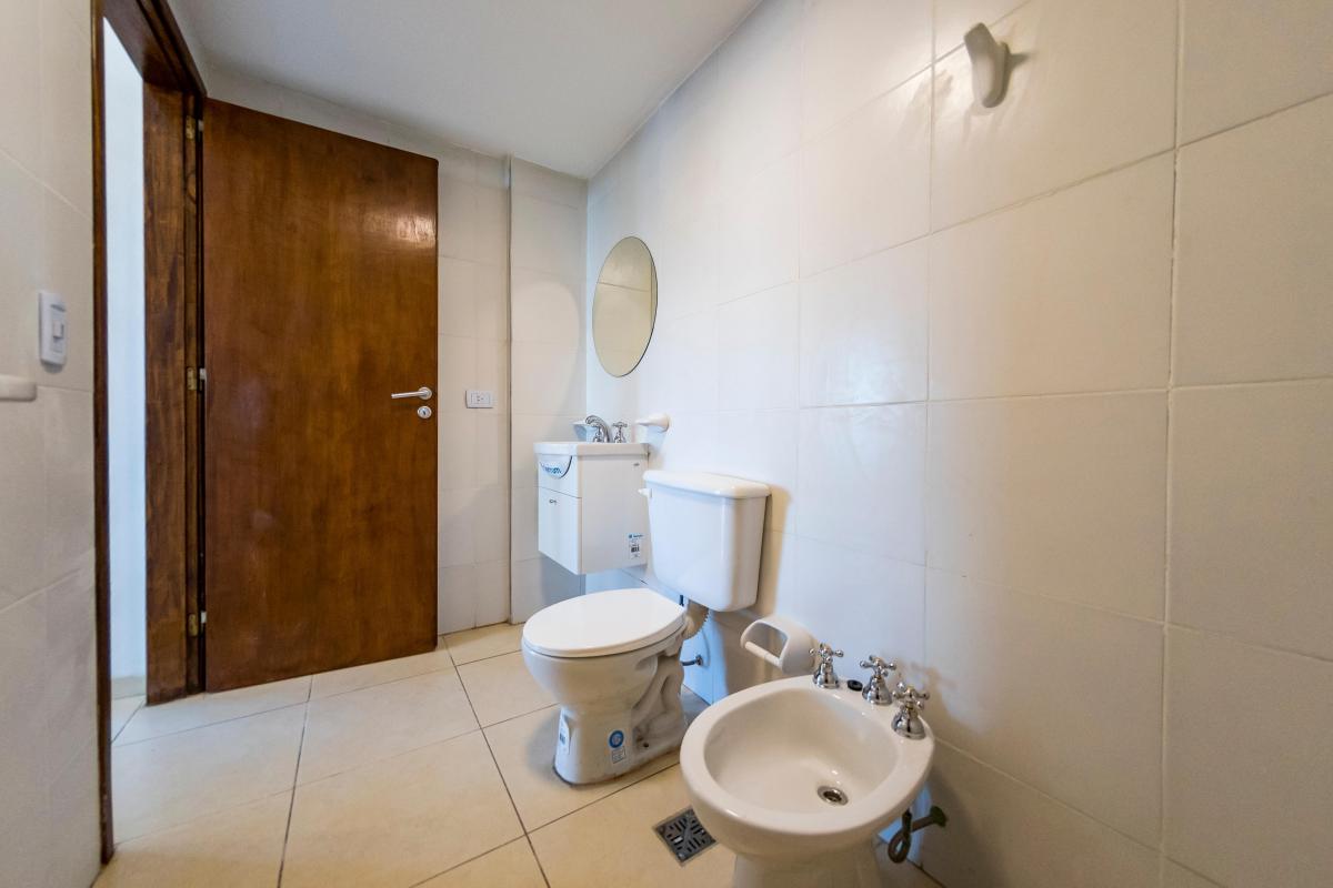Venta. Departamento a Estrenar. 1 Dormitorio con Vestidor. Balcón. Alberdi.