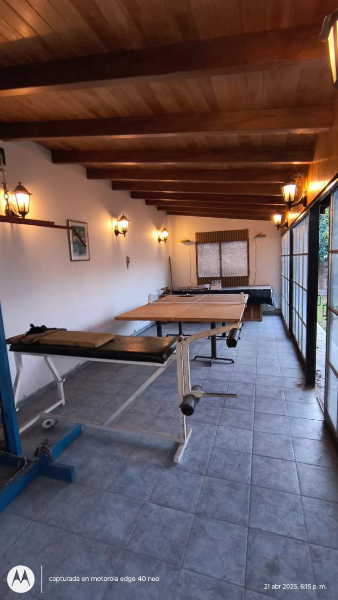 Talleres Oeste: Panaholma al 1400  Casa  Departamento  quincho  galpon 338 m2 cub terreno 480