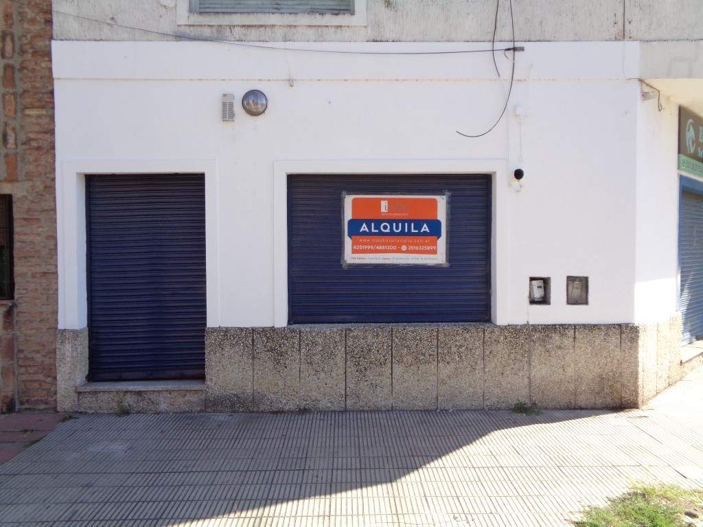 Barrio San Martín - Local Comercial Externo, Amplio y Luminoso con Vidriera a la Calle, Depósito y Baño Privado