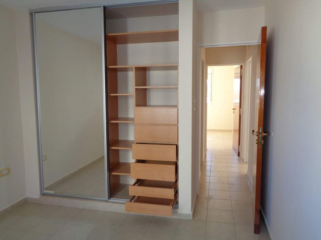 Barrio Cofico - Excelente Oportunidad!!! - Depto. de Categoría de 2 Dormitorios, Amplio con Balcón y Terraza cAsador y Solárium. Apto Crédito