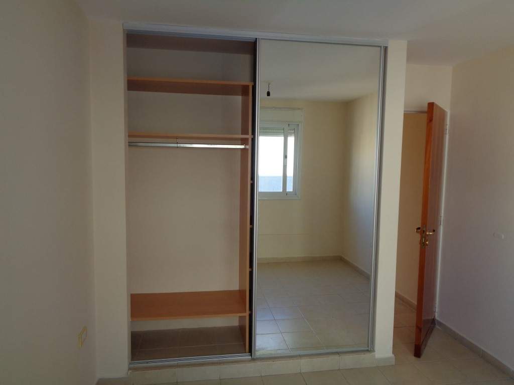 Barrio Cofico - Excelente Oportunidad!!! - Depto. de Categoría de 2 Dormitorios, Amplio con Balcón y Terraza cAsador y Solárium. Apto Crédito