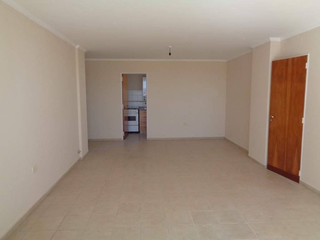 Barrio Cofico - Excelente Oportunidad!!! - Depto. de Categoría de 2 Dormitorios, Amplio con Balcón y Terraza cAsador y Solárium. Apto Crédito