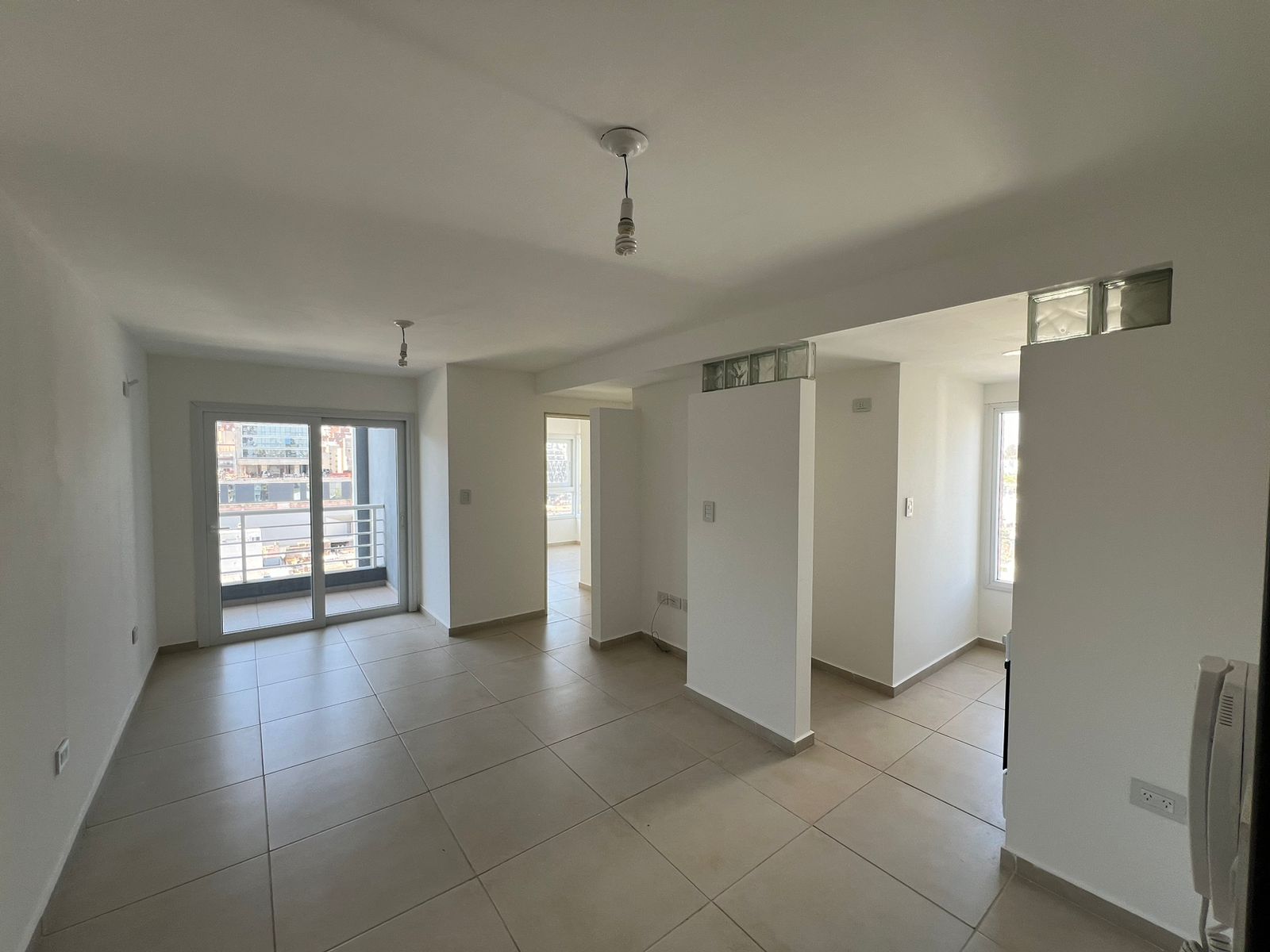 ALQUILO DEPARTAMENTO 1 DORMITORIO BARRIO GUEMES -SOBRE CAÑADA-.