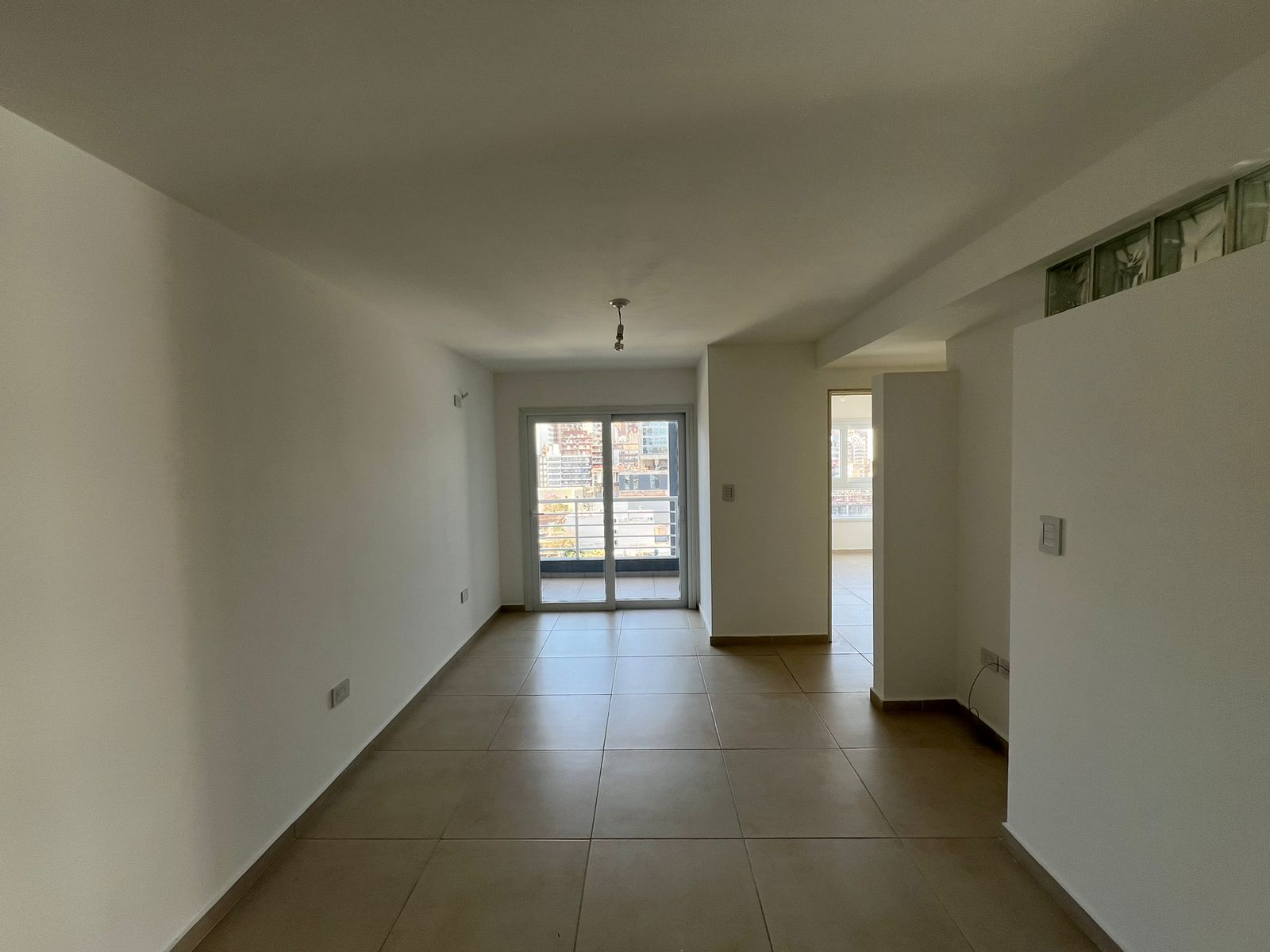 ALQUILO DEPARTAMENTO 1 DORMITORIO BARRIO GUEMES -SOBRE CAÑADA-.
