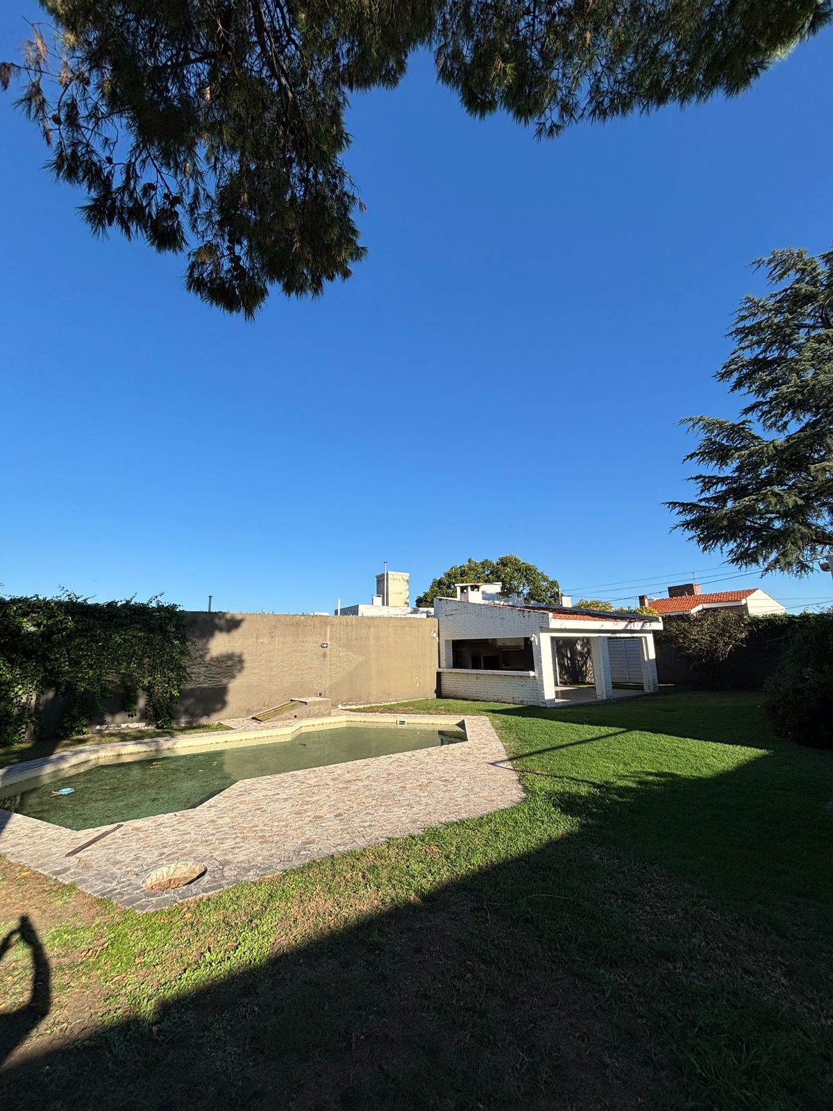 Casa de 3 dormitorios en alquiler en URCA - Terreno doble