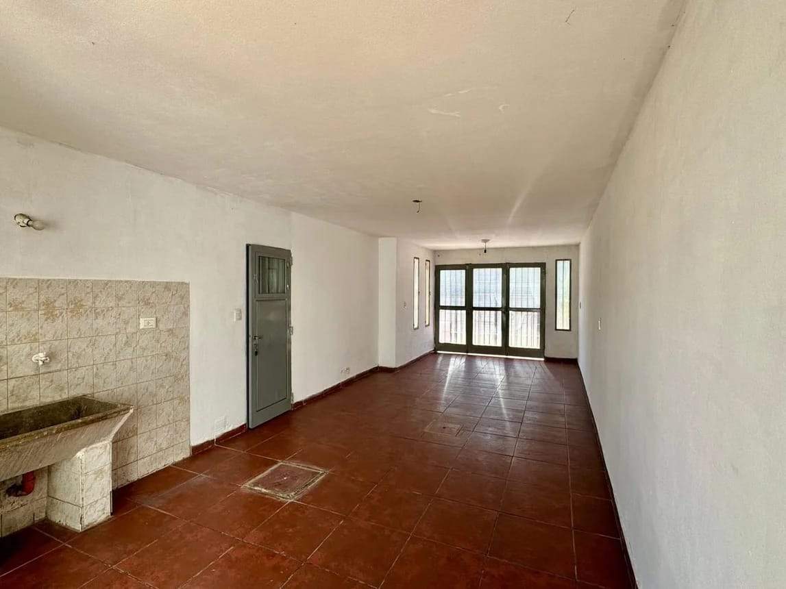 Venta 3 dormitorios amplia Parque Velez Sarsfield Entorno escritura