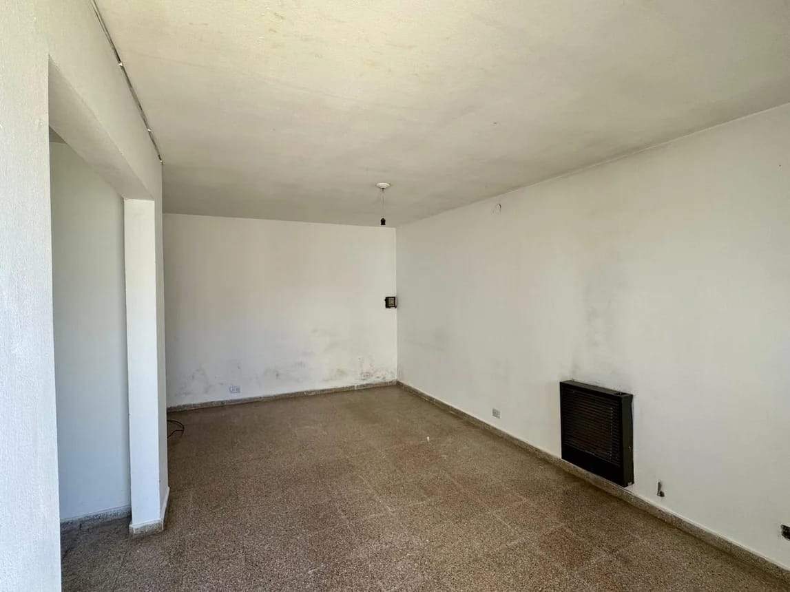 Venta 3 dormitorios amplia Parque Velez Sarsfield Entorno escritura