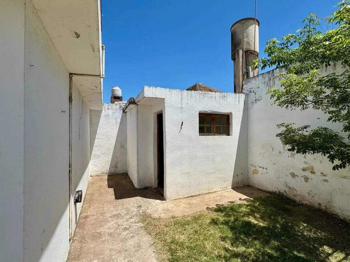 Venta 3 dormitorios amplia Parque Velez Sarsfield Entorno escritura