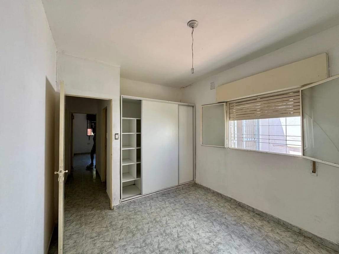 Venta 3 dormitorios amplia Parque Velez Sarsfield Entorno escritura