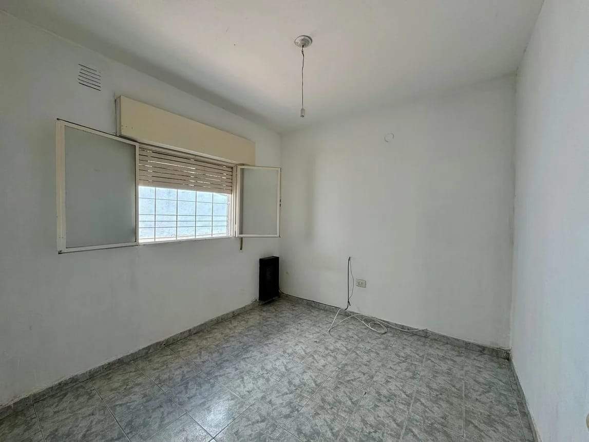 Venta 3 dormitorios amplia Parque Velez Sarsfield Entorno escritura
