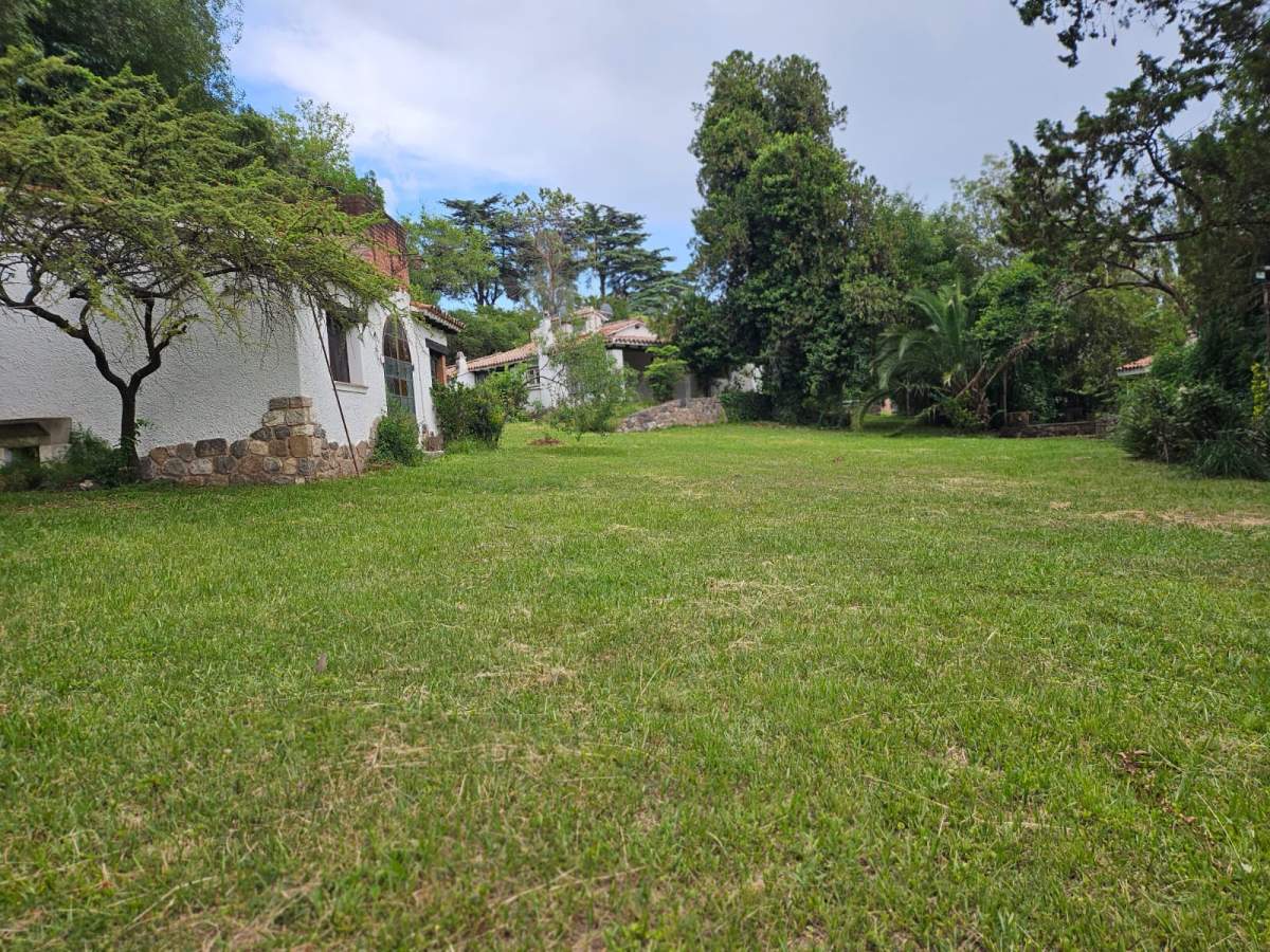 Casona en VENTA Rio Ceballos