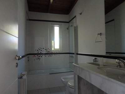 Alquiler Permanente Villa Allende Golf 4 Dormitorios