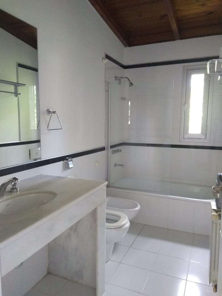 Alquiler Permanente Villa Allende Golf 4 Dormitorios