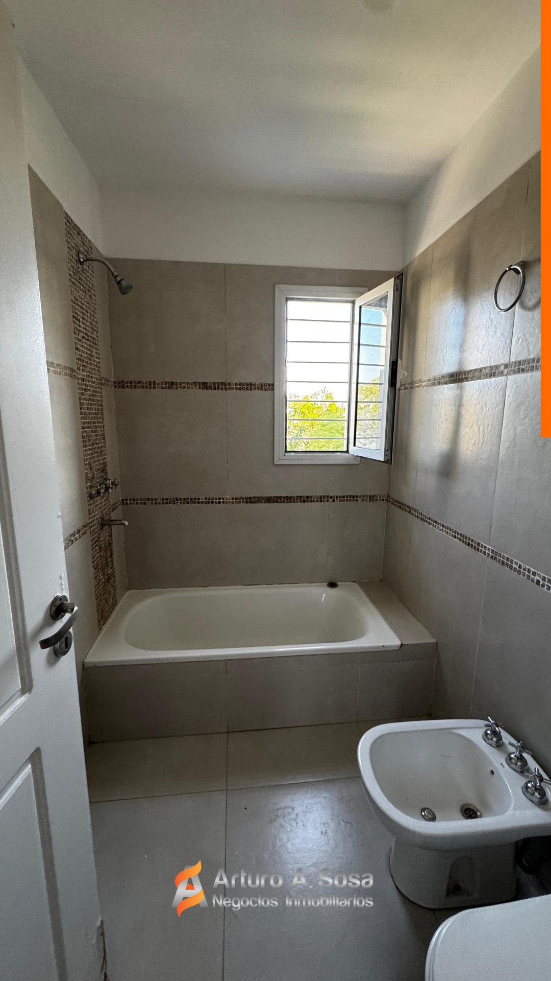 DUPLEX 3 DORM EN ALQUILER EN EL OASIS