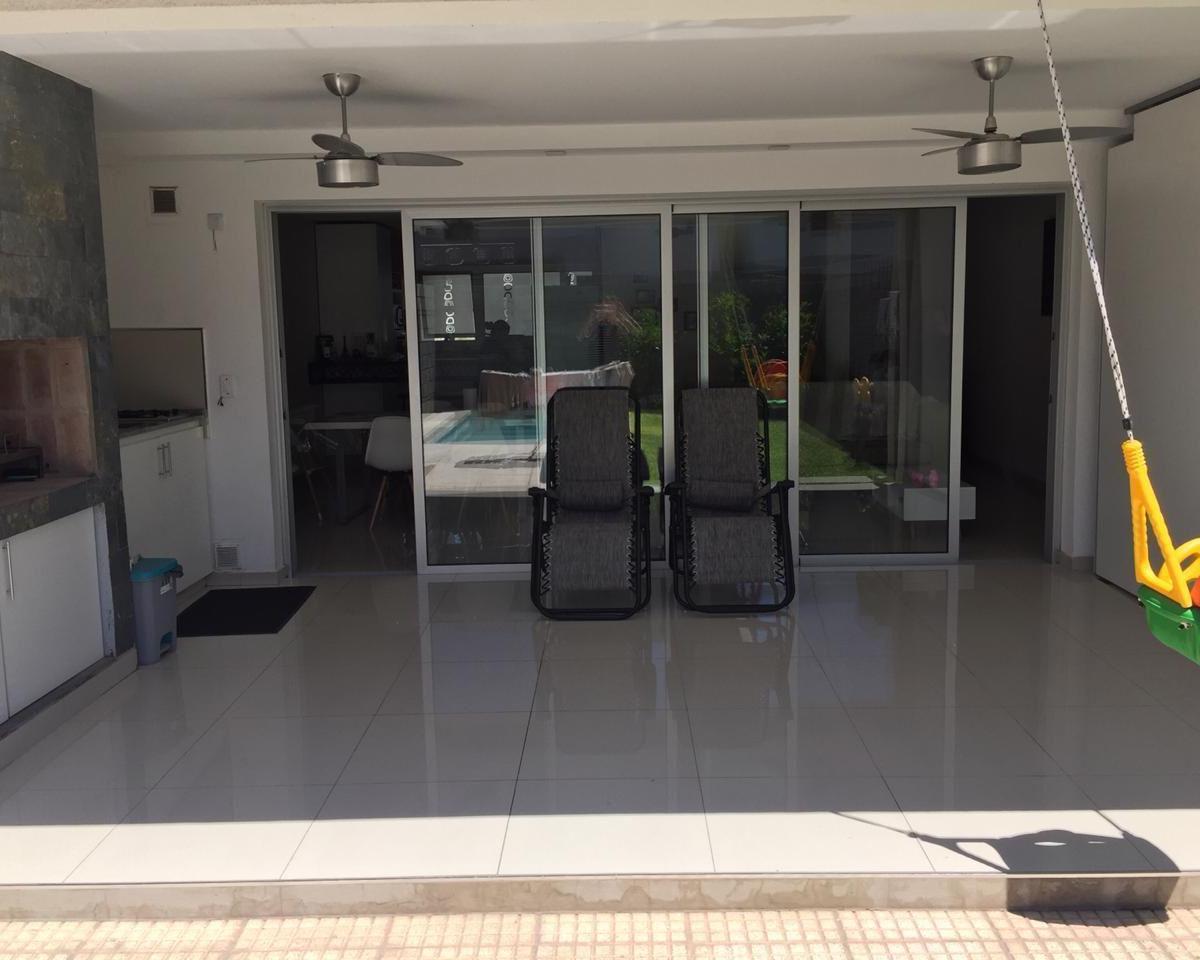 ALQUILER AMOBLADO DUPLEX CLAROS DEL BOSQUE