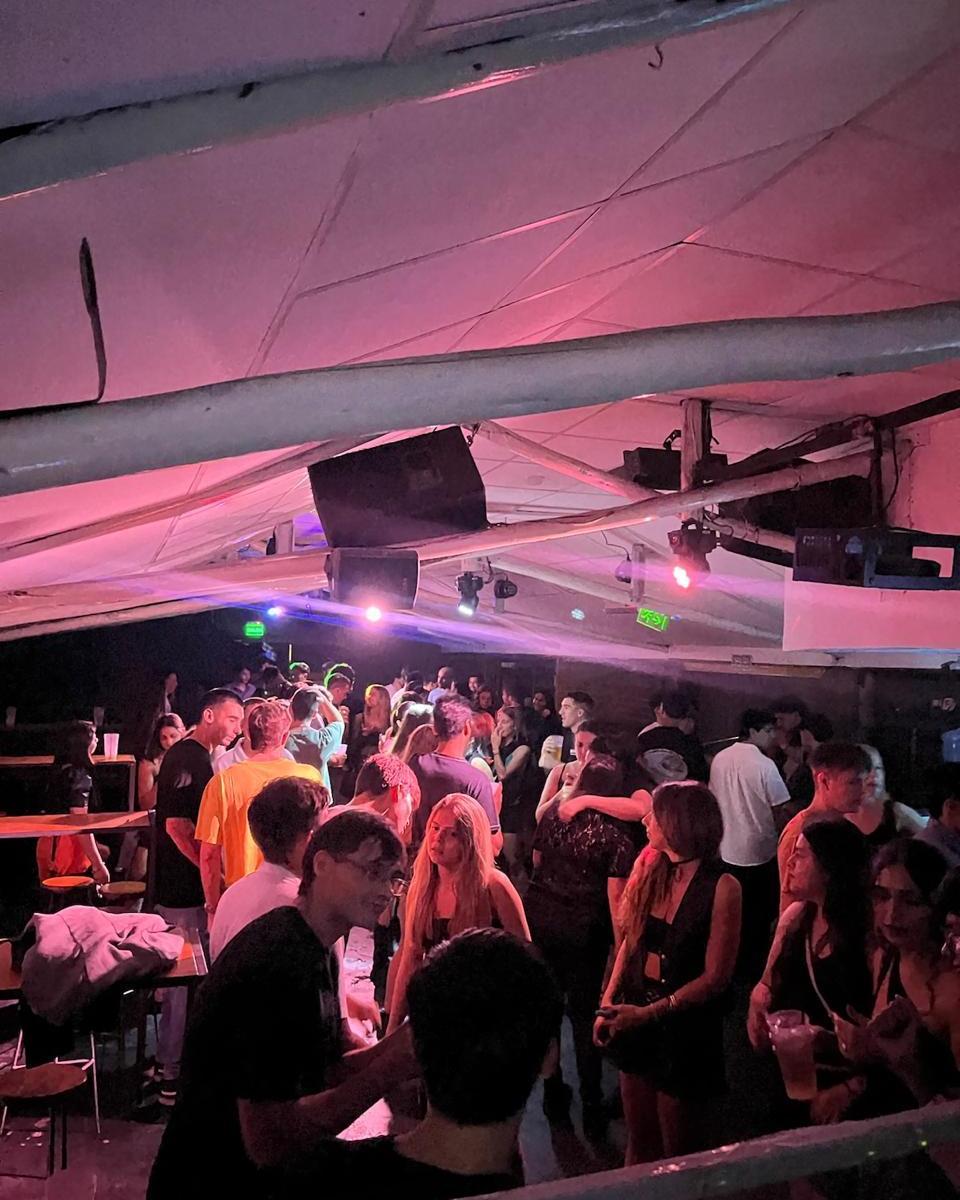 Venta Fondo de Comercio - Bar equipado - excelente ubicación - B Nueva Córdoba