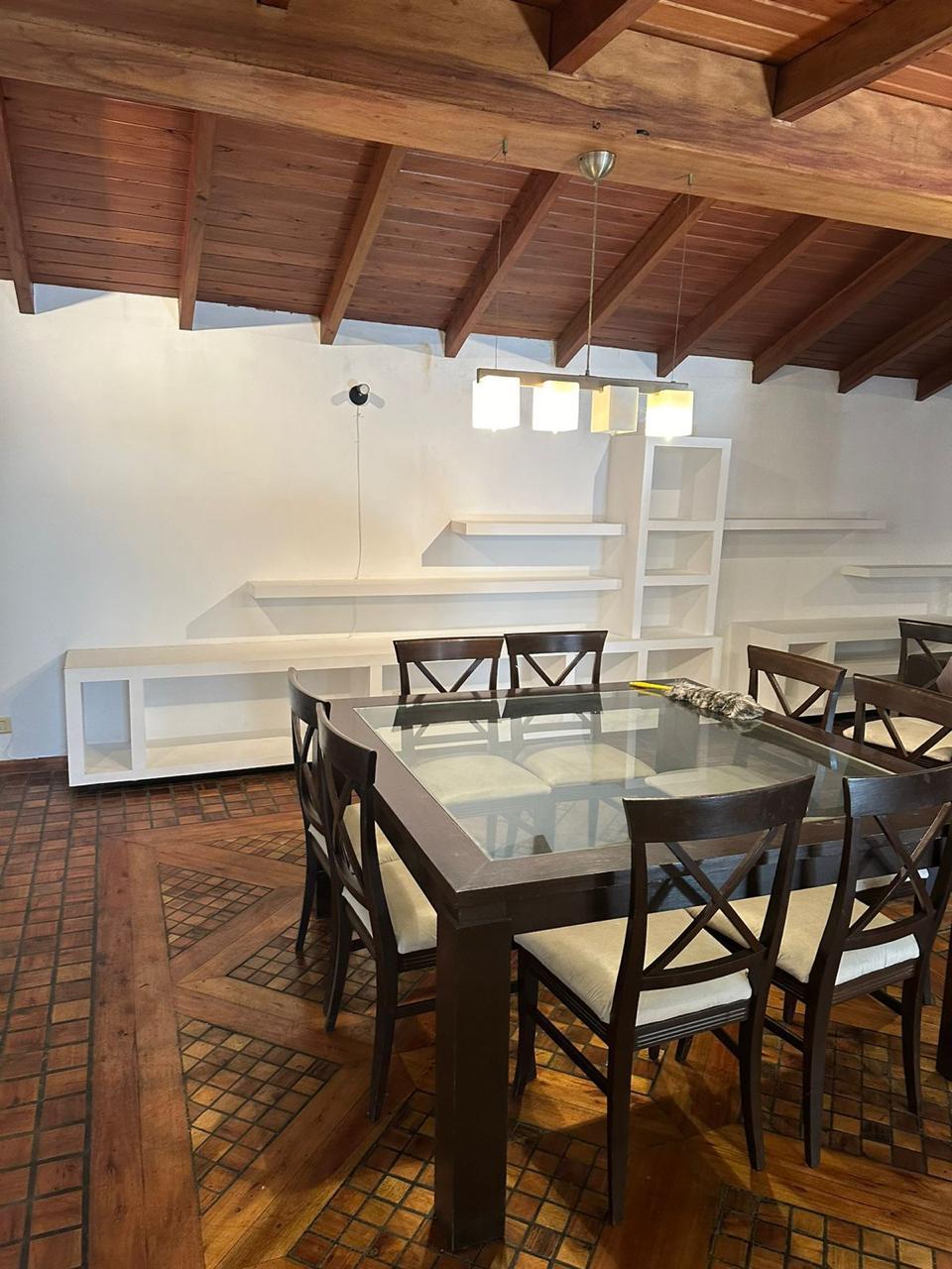 FABULOSA CASA UNIFAMILIAR 3 DORMI ARGUELLO