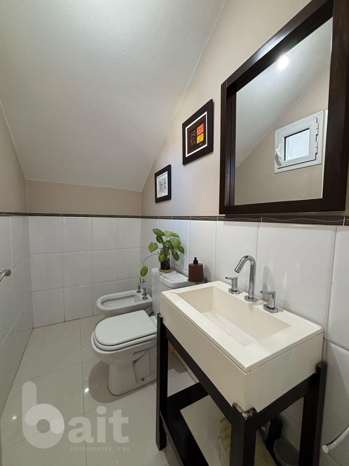 Venta casa en La Estanzuela, 3 dormitorios, pileta