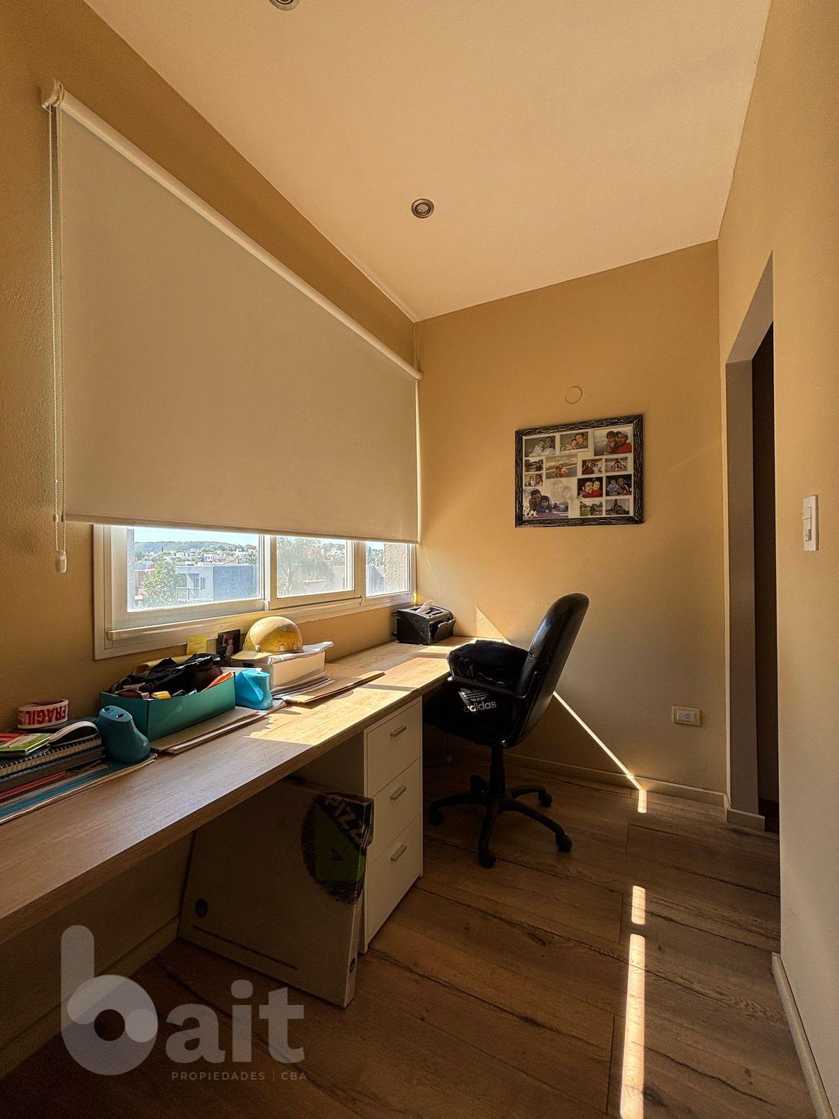 Venta casa en La Estanzuela, 3 dormitorios, pileta