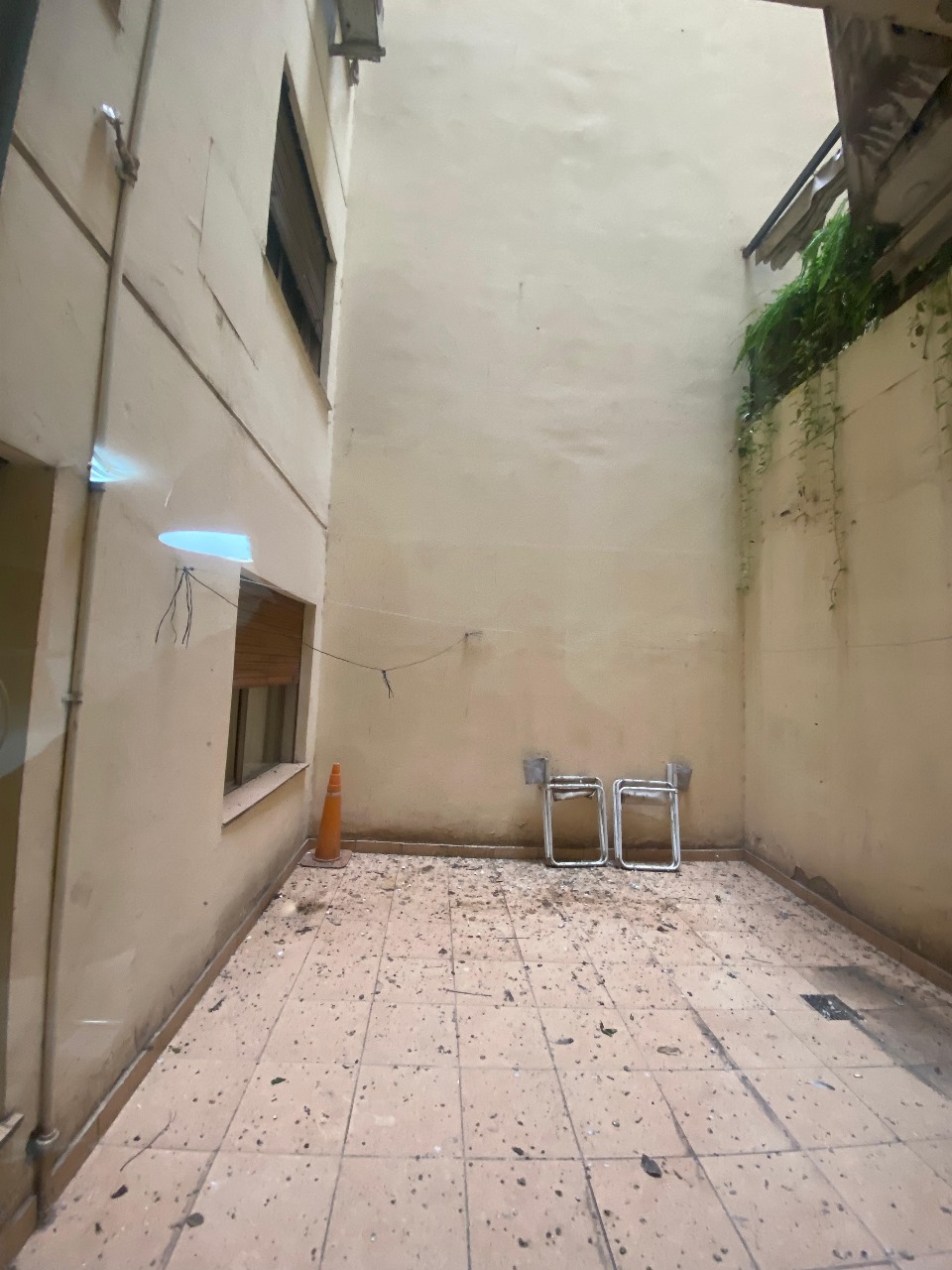 Departamento 2 Dormitorios Amoblado con Patio  A 1 Cuadra del Patio Olmos