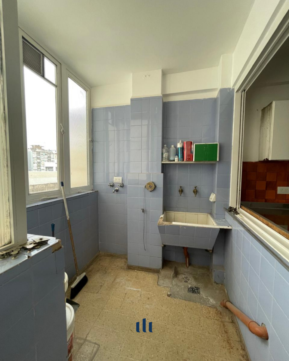 DEPARTAMENTO EN VENTA DE 3 DORMITORIOS EN PEATONAL 9 DE JULIO