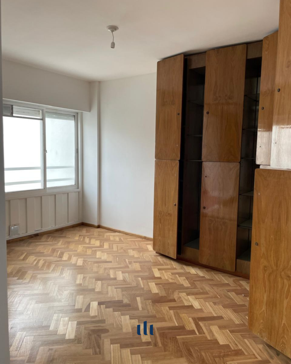 DEPARTAMENTO EN VENTA DE 3 DORMITORIOS EN PEATONAL 9 DE JULIO
