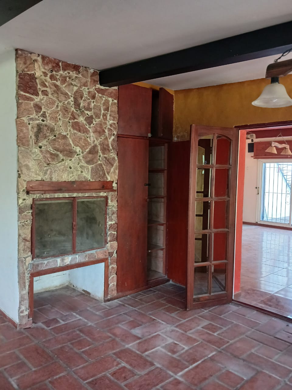 CASA EN VENTA EQUIPADA APTA HOSPEDAJE- OPORTUNIDAD-CAPILLA DEL MONTE