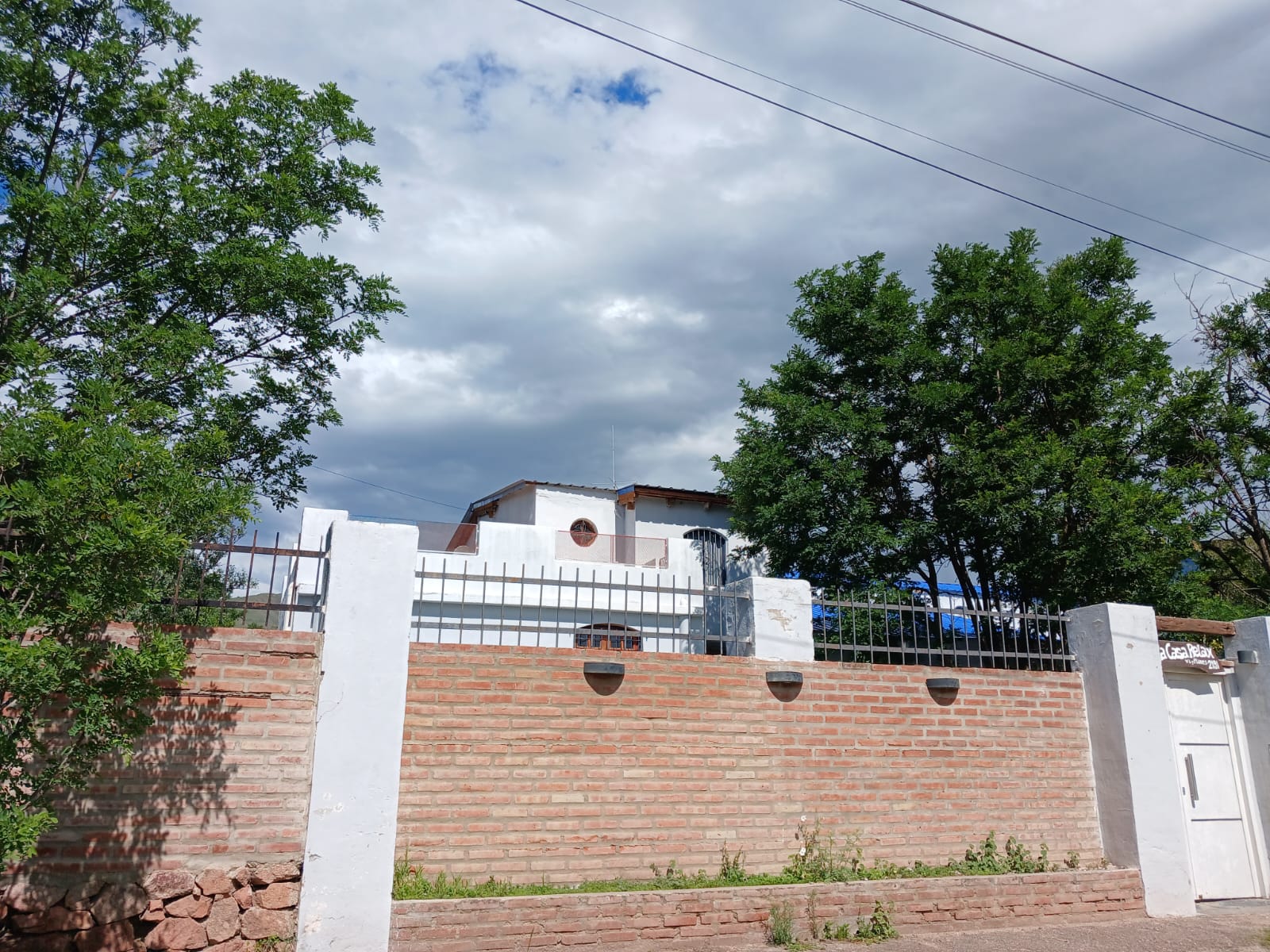 CASA EN VENTA EQUIPADA APTA HOSPEDAJE- OPORTUNIDAD-CAPILLA DEL MONTE