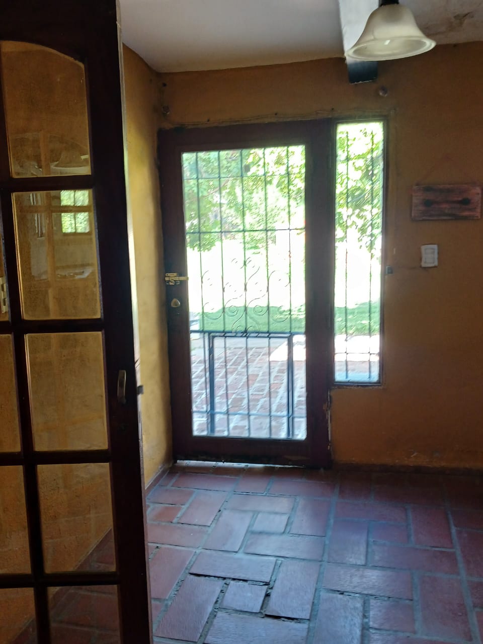 CASA EN VENTA EQUIPADA APTA HOSPEDAJE- OPORTUNIDAD-CAPILLA DEL MONTE