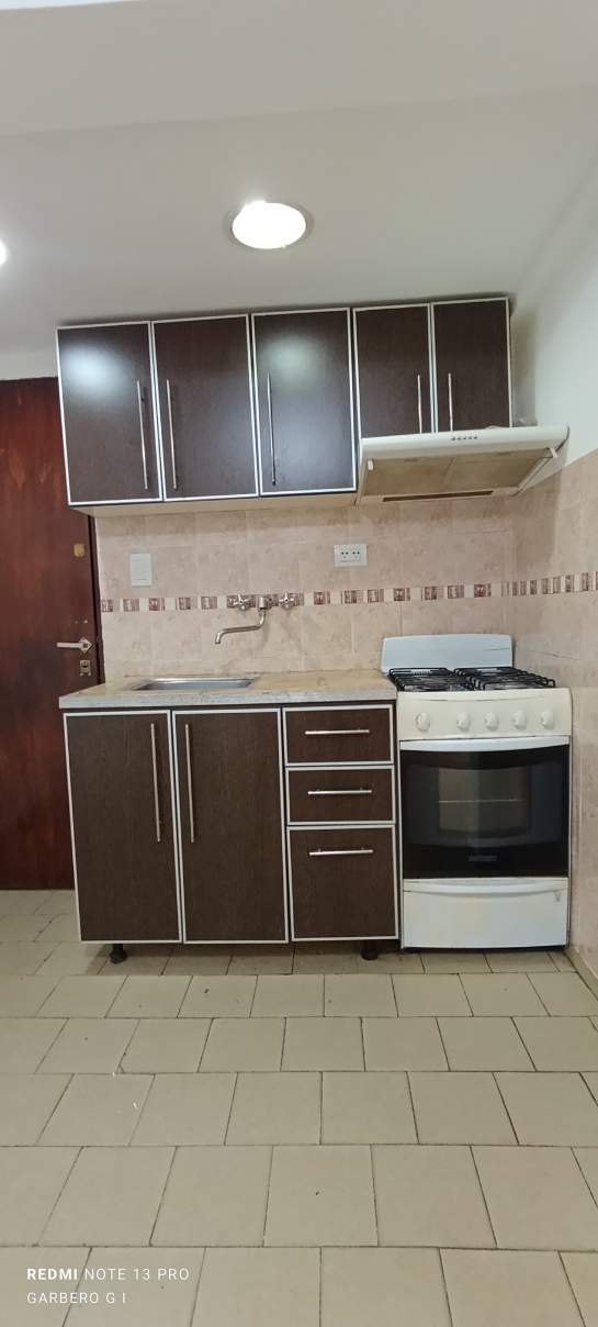 Viví en el corazón Nueva Córdoba: depto de 1 dorm con patio propio!