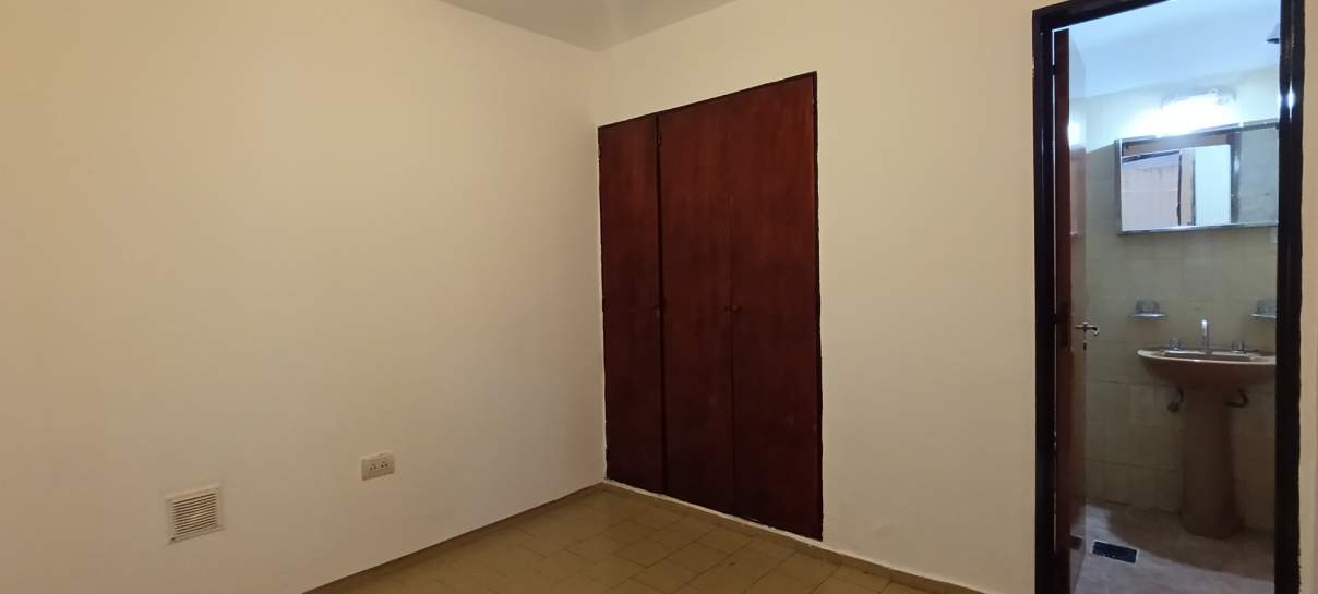 Viví en el corazón Nueva Córdoba: depto de 1 dorm con patio propio!