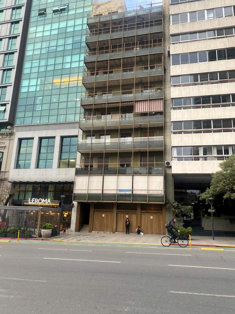 Oportunidad en Nueva Córdoba: 2 Dormitorios con Patio a 1 Cuadra del Patio Olmos