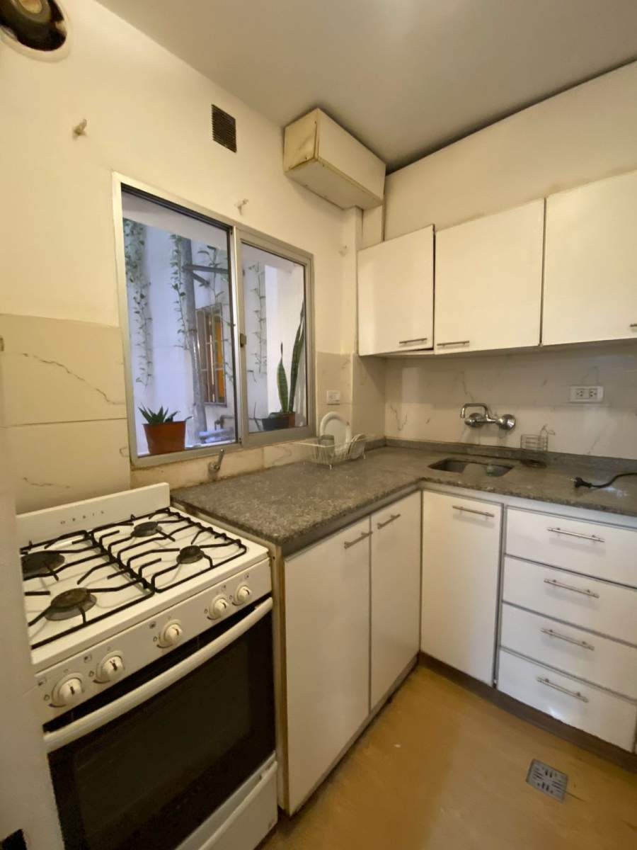 Oportunidad en Nueva Córdoba: 2 Dormitorios con Patio a 1 Cuadra del Patio Olmos