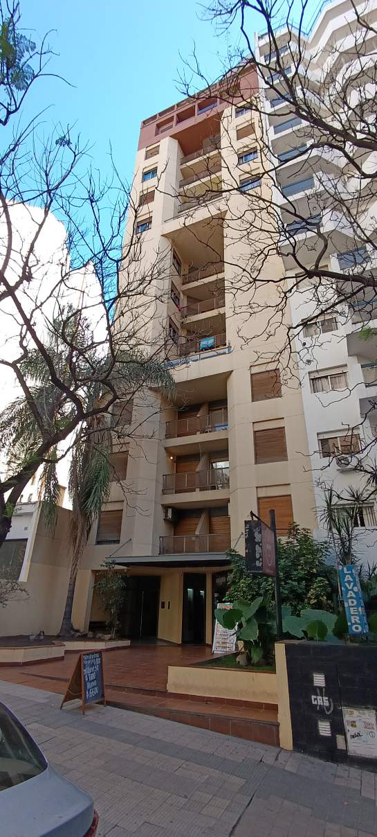¡Depto de 1 dorm en Nueva Córdoba con patio y asador! Ideal para quienes quieren vivir bien cerca de