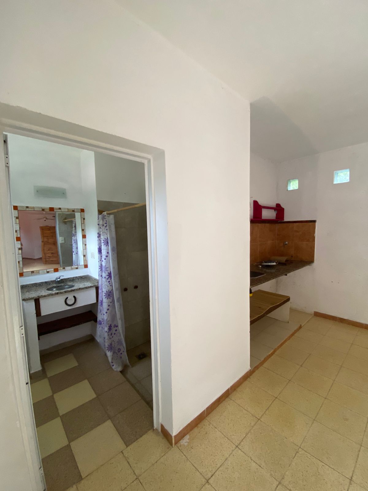 Se vende casa de dos dormitorios y loft en Huerta Grande. Provincia de Córdoba.