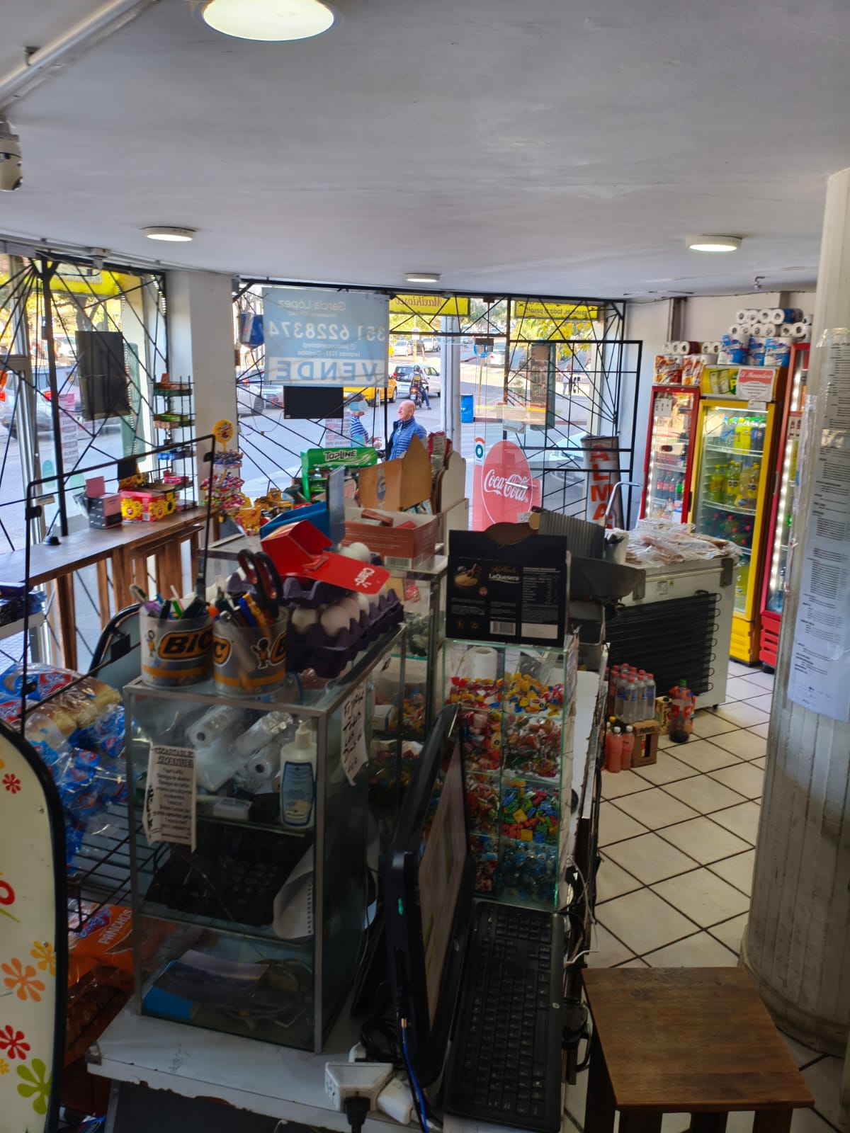 NUEVA CORDOBA - IMPORTANTE LOCAL COMERCIAL
