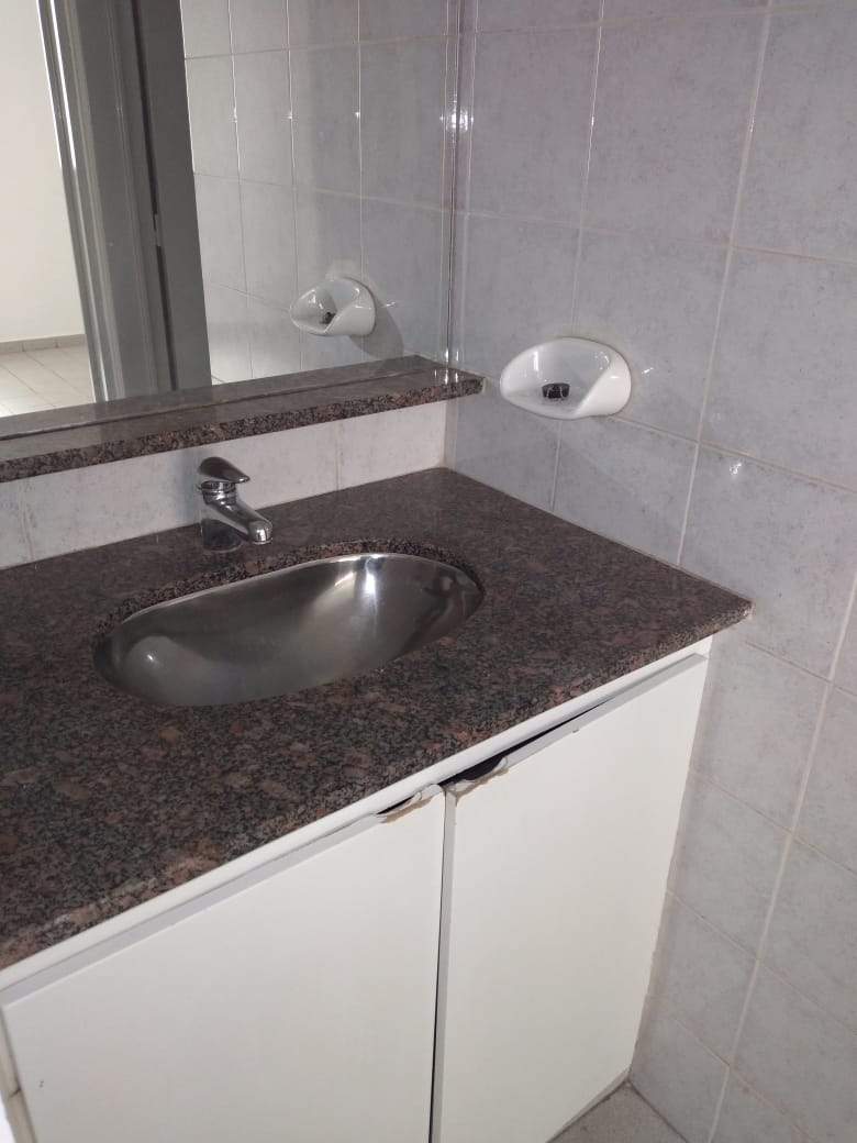 Alquilo dpto 1 dorm. a metros del Buen Pastor. Nueva Córdoba.