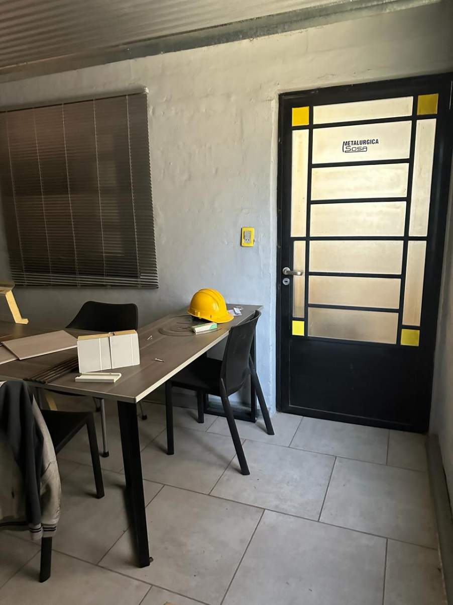 GALPON EN VENTA - 2100 M2 - ARGUELLO