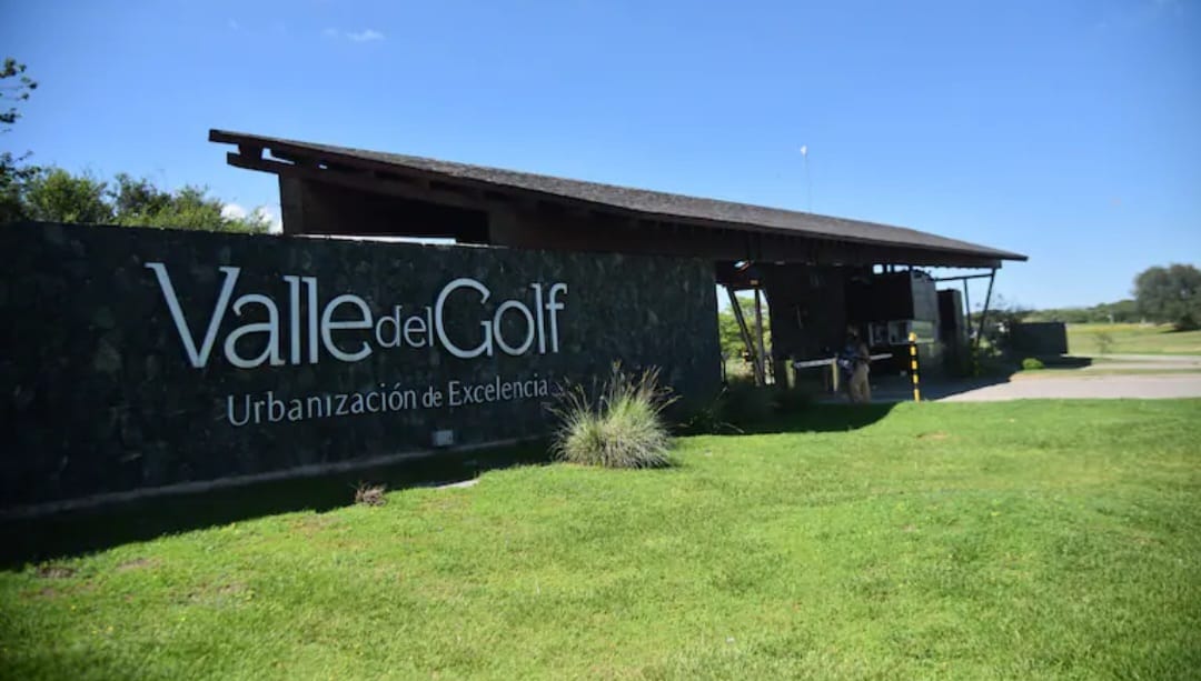 VENTA TERRENO VALLE DEL GOLF