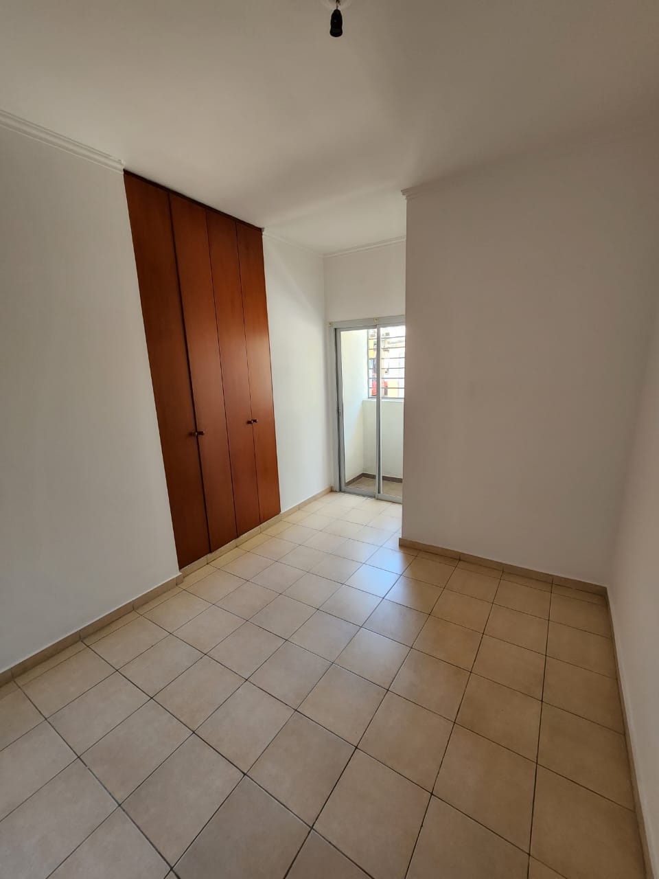 ZONA CASTRO BARROS - PLANTA BAJA CON DOS BALCONES PATIOS - LO VEMOS?