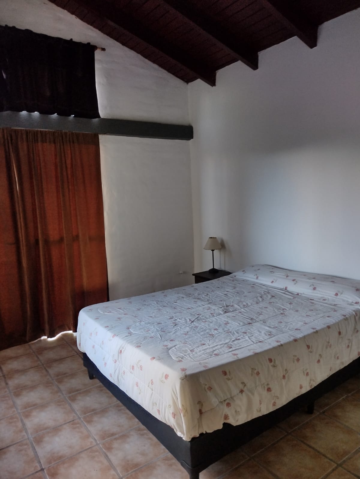 Complejo de cabañas, club house, confitería y restaurant